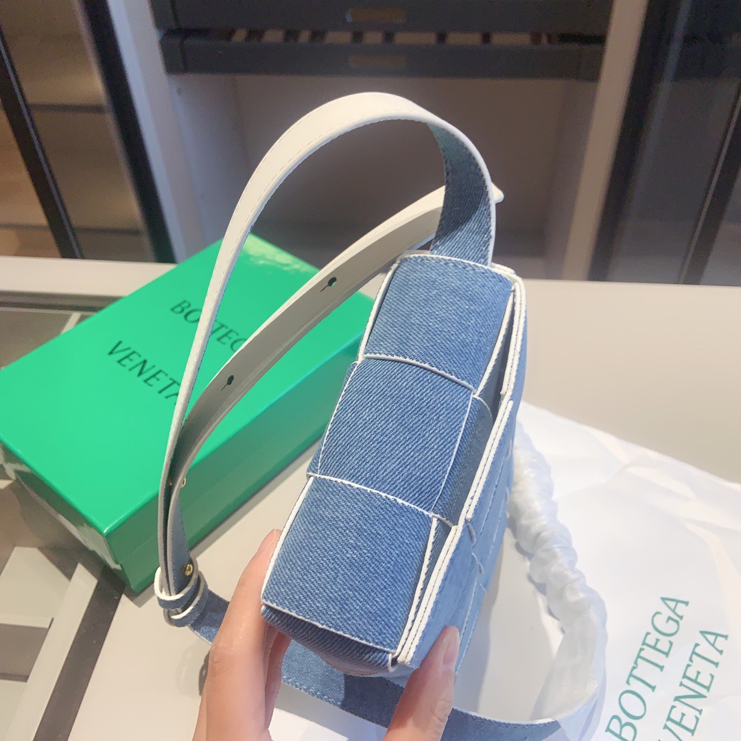 BOTTEGA VENETA ショルダーバッグ