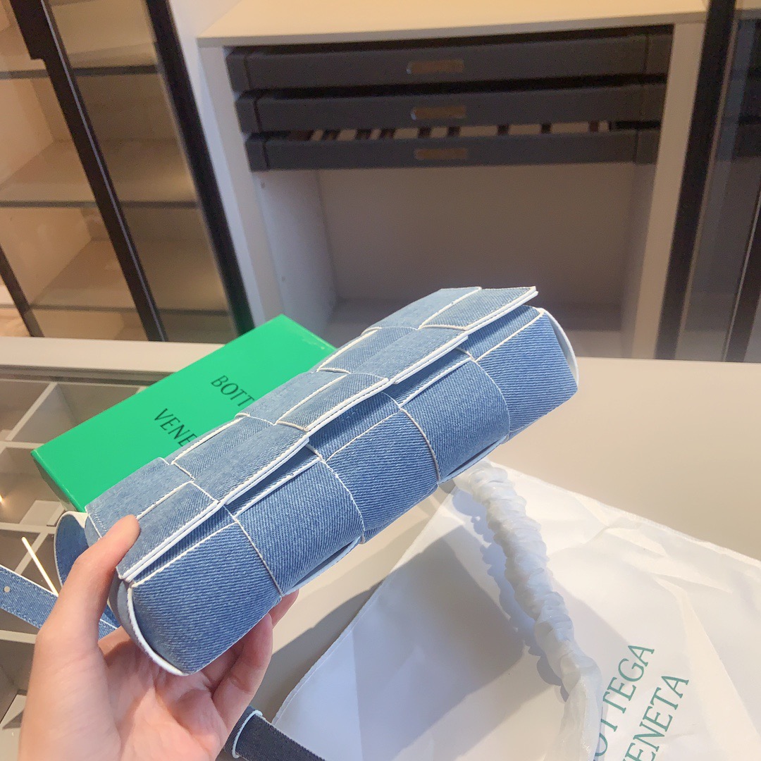 BOTTEGA VENETA ショルダーバッグ