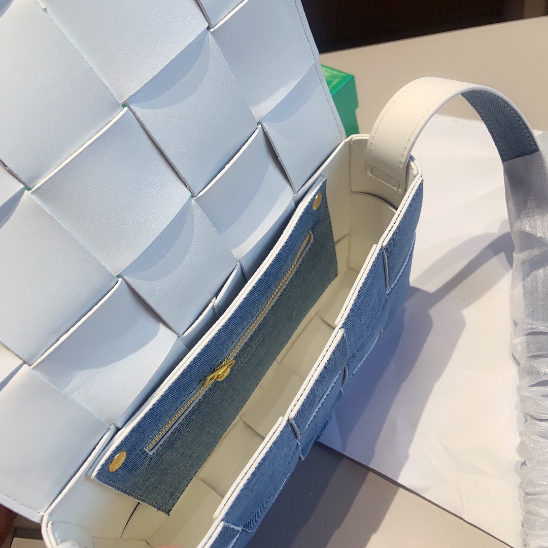 BOTTEGA VENETA ショルダーバッグ