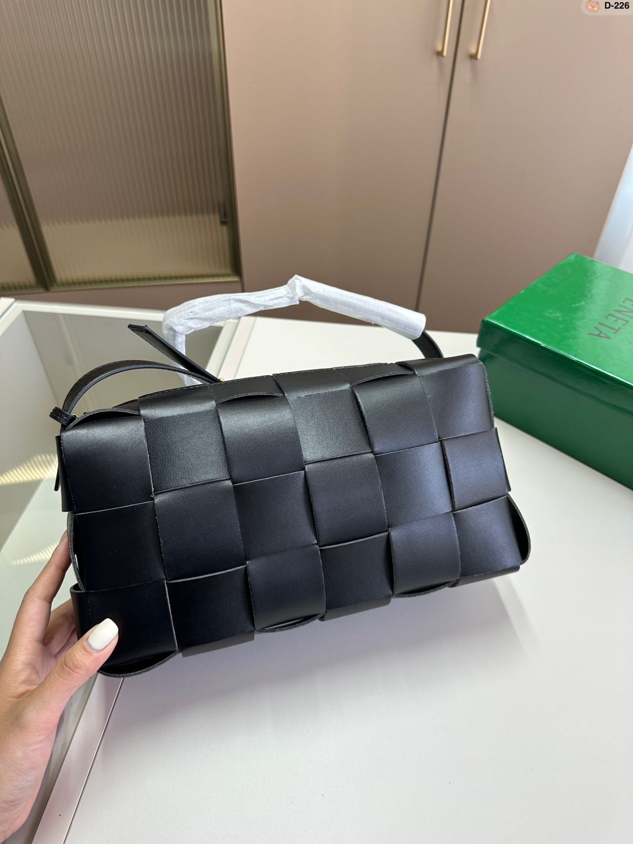 BOTTEGA VENETA ショルダーバッグ