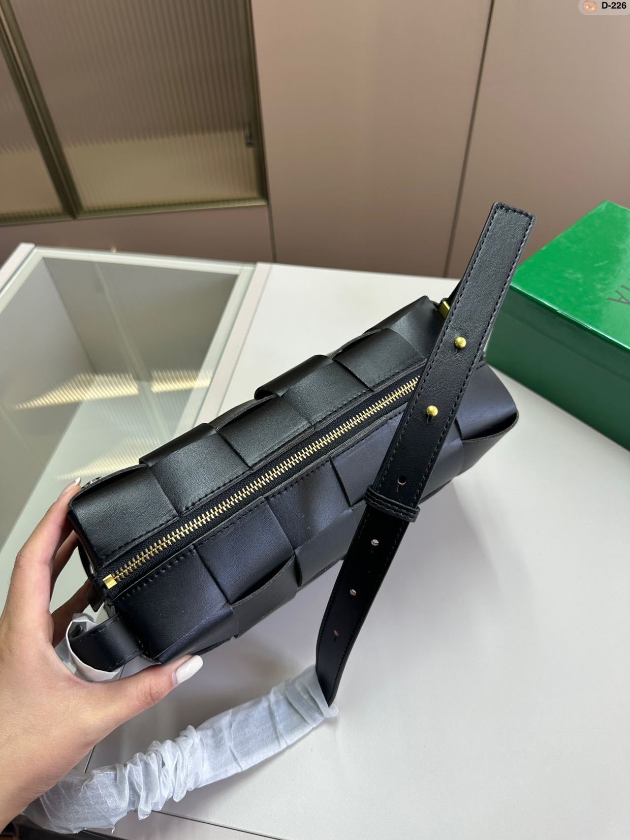 BOTTEGA VENETA ショルダーバッグ