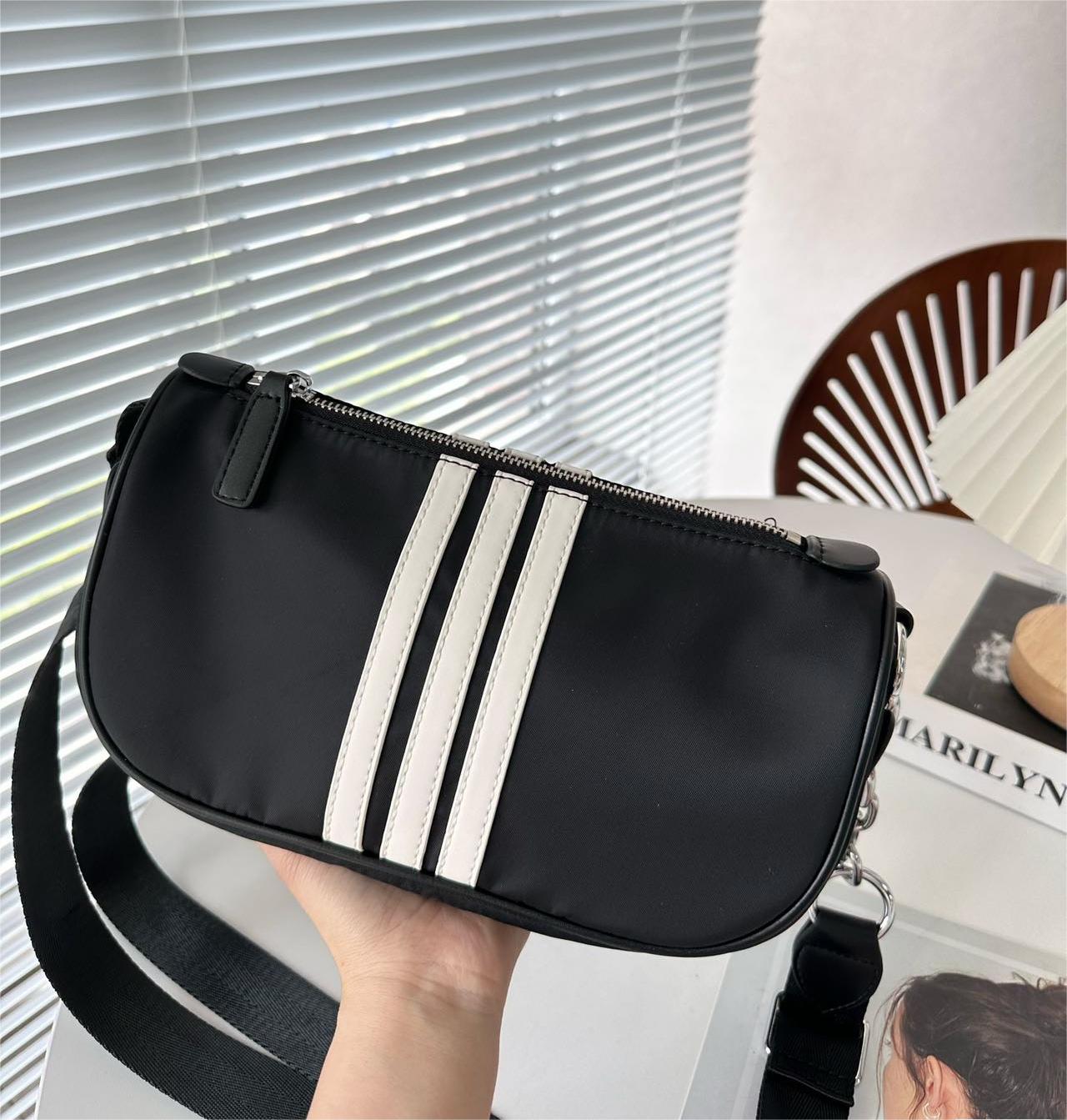 PRADA×adidas コラボ Re-Nylon　ショルダーバッグ