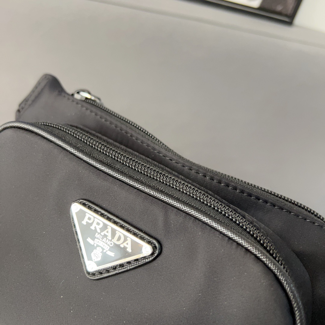 PRADA　Re-Nylon bag ショルダーバッグ