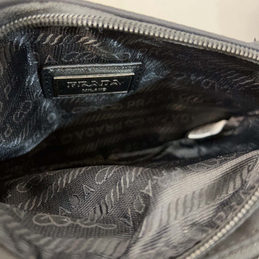 PRADA　Re-Nylon bag ショルダーバッグ