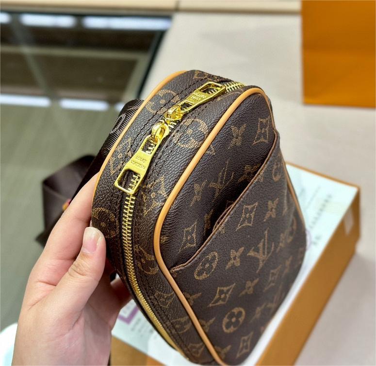 ★Louis Vuitton★ ユニセックス ショルダーバッグ