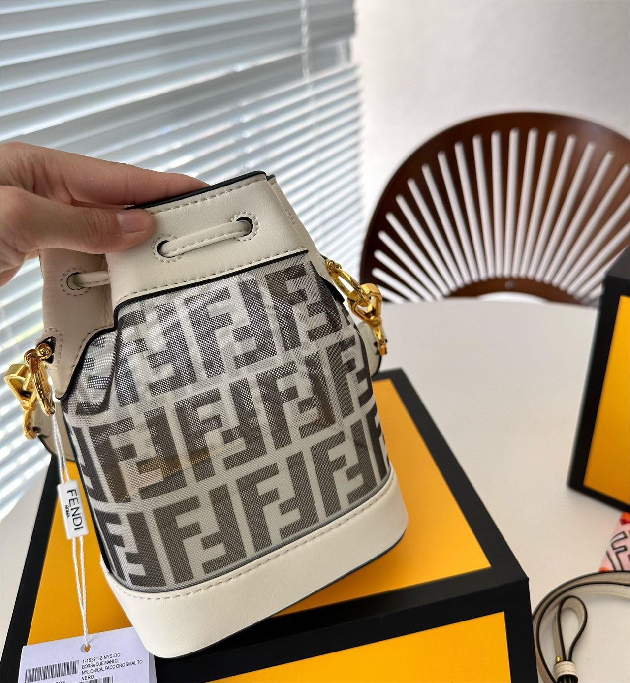 FENDI☆ミニ2wayバッグ