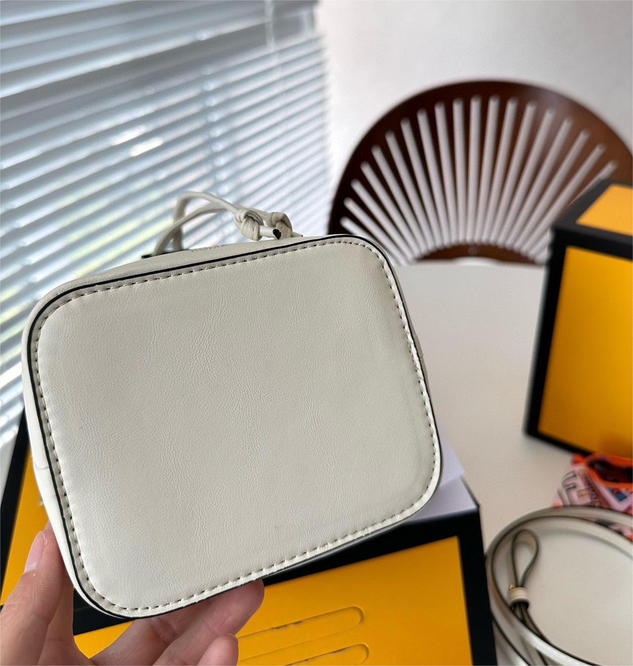 FENDI☆ミニ2wayバッグ