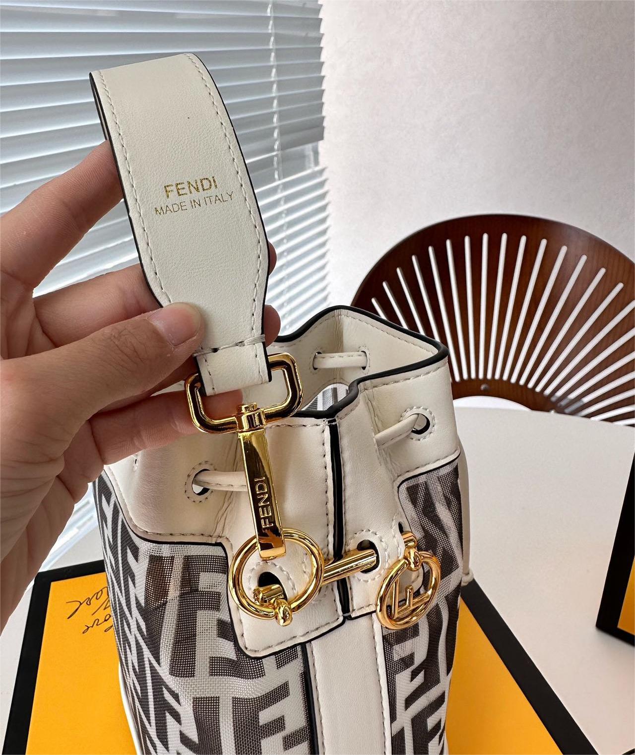 FENDI☆ミニ2wayバッグ