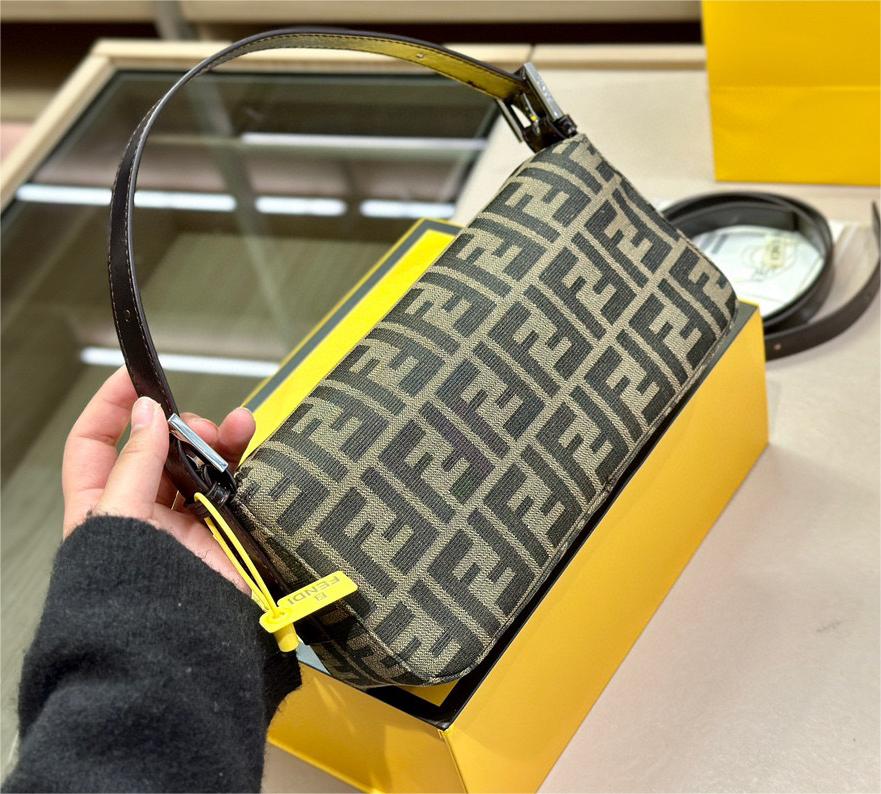 FENDI★バゲットバッグ