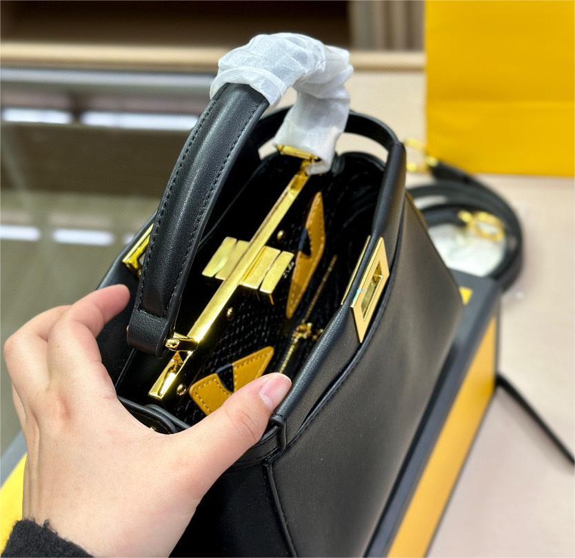 FENDI  PEEKABOO ハンドバッグ