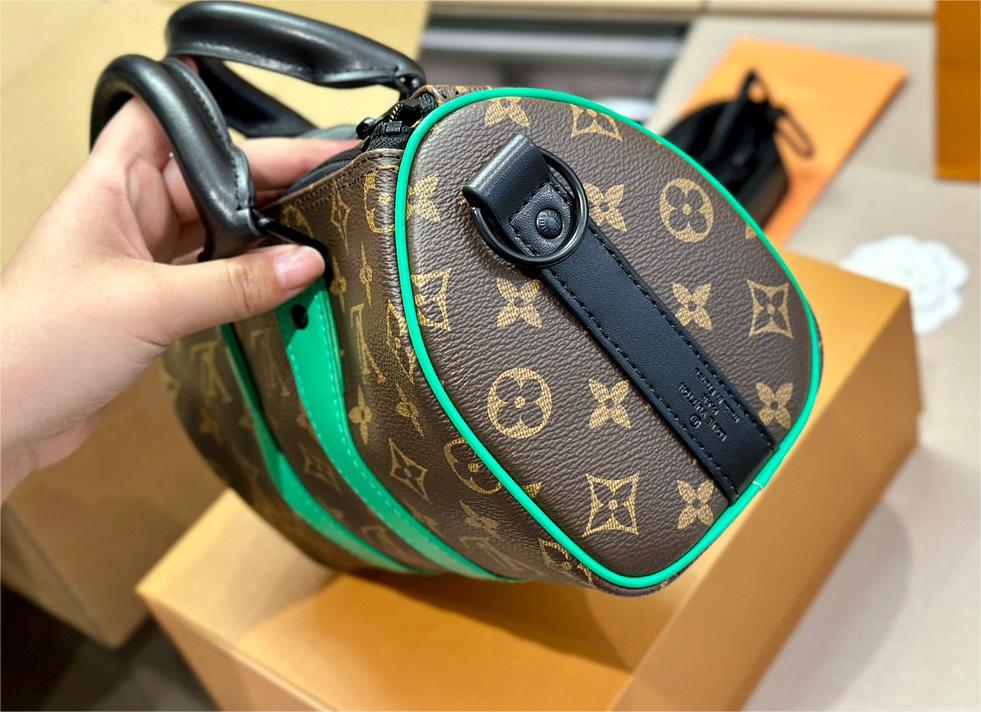 ★Louis Vuitton★ ショルダーバッグ25cm