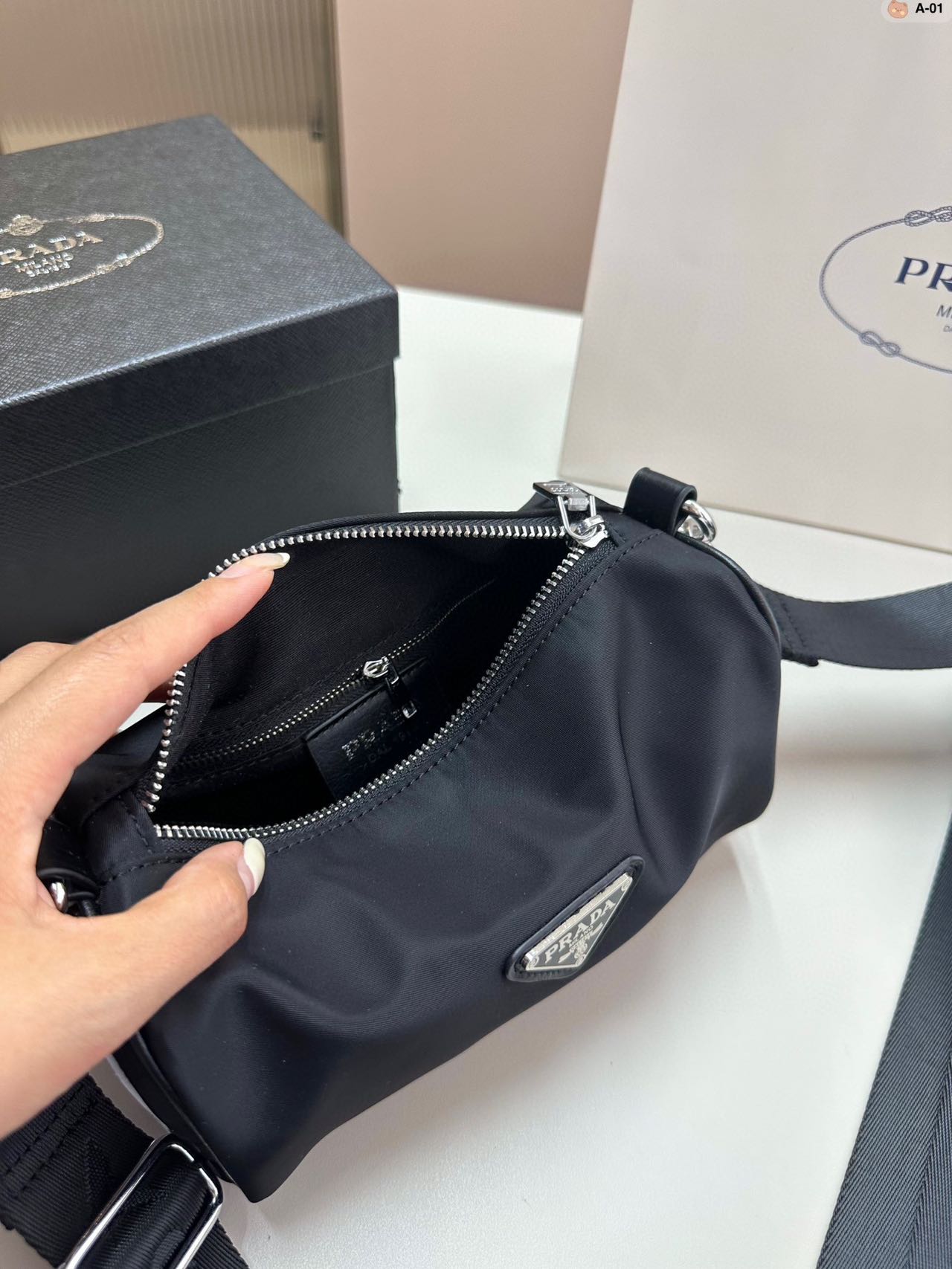 ☆PRADA Re-Nylon bag ショルダーバッグ
