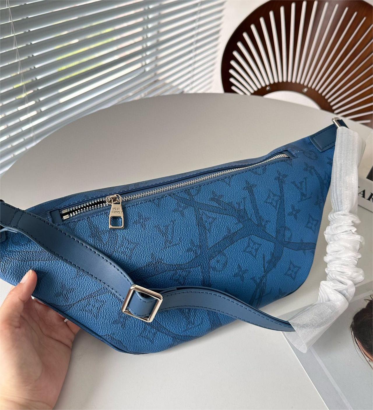 ★Louis Vuitton★ メンズショルダーバッグ