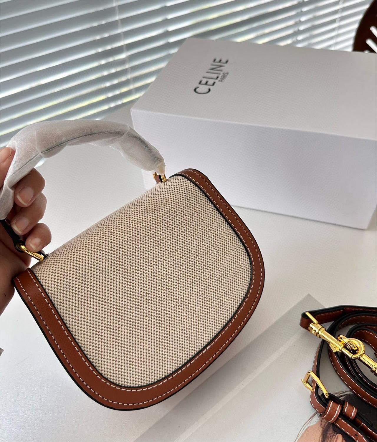  CELINE トリオンフ ミニ ブザス ハンドバッグ
