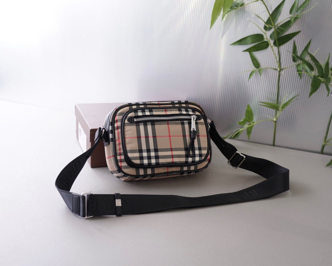 【BURBERRY】★Vintage Check Crossbody
