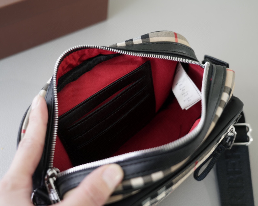 【BURBERRY】★Vintage Check Crossbody