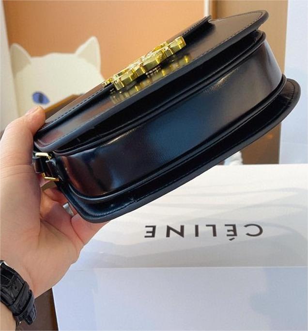 【CELINE】 TRIOMPH　ショルダーバッグ