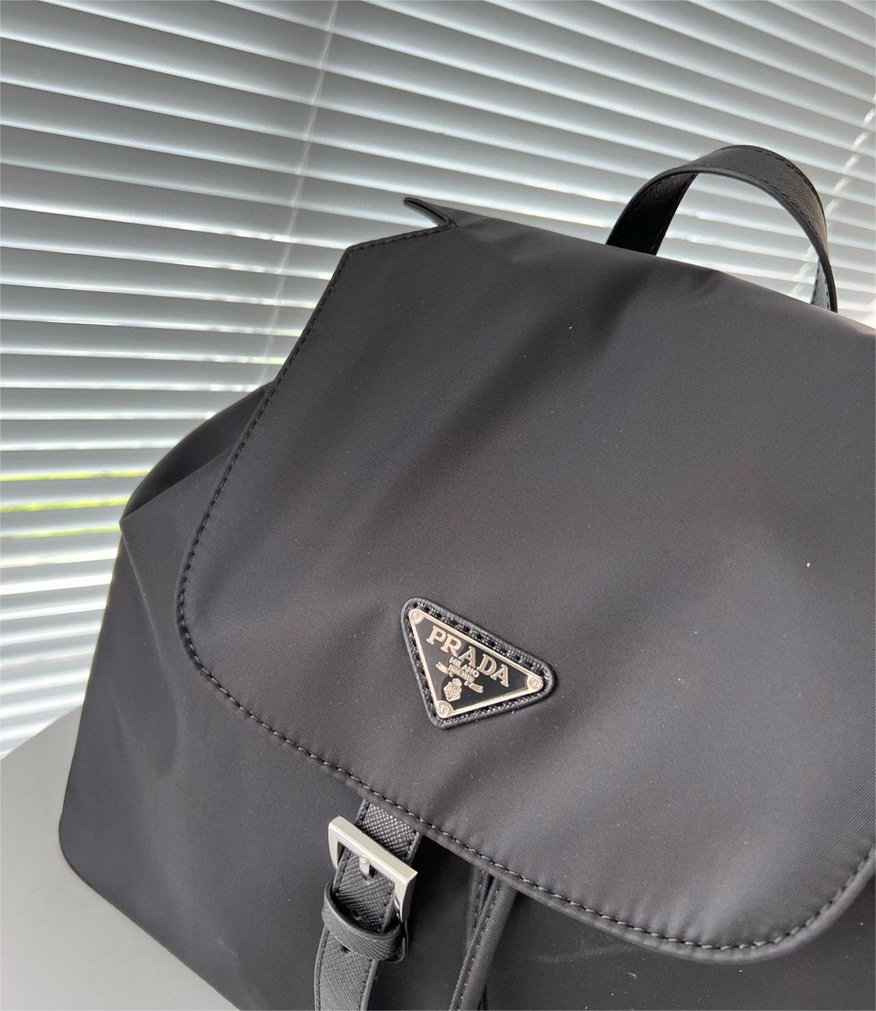 ☆PRADA☆ナイロン バックパック