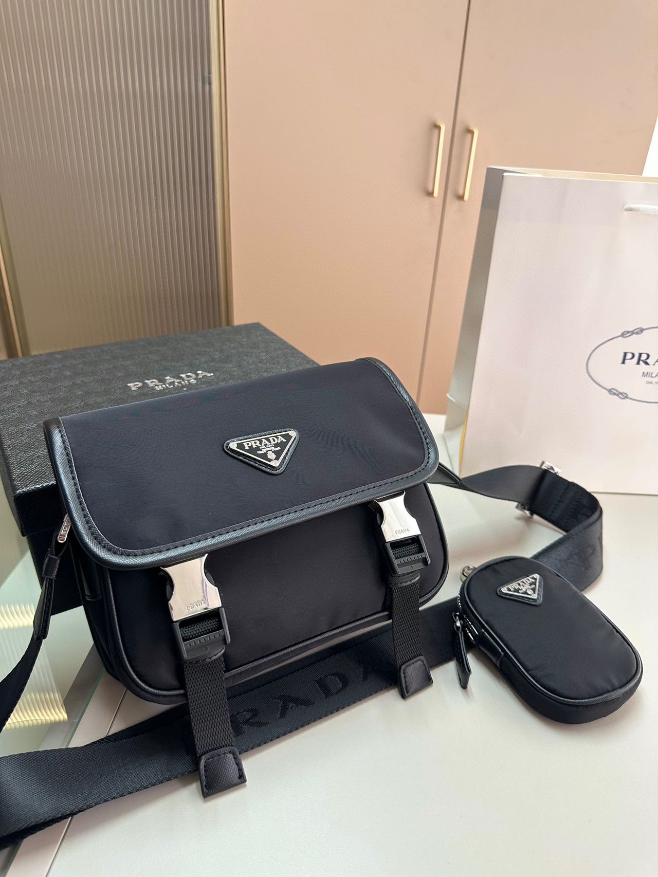 ☆PRADA プラダ ナイロン ショルダーバッグ