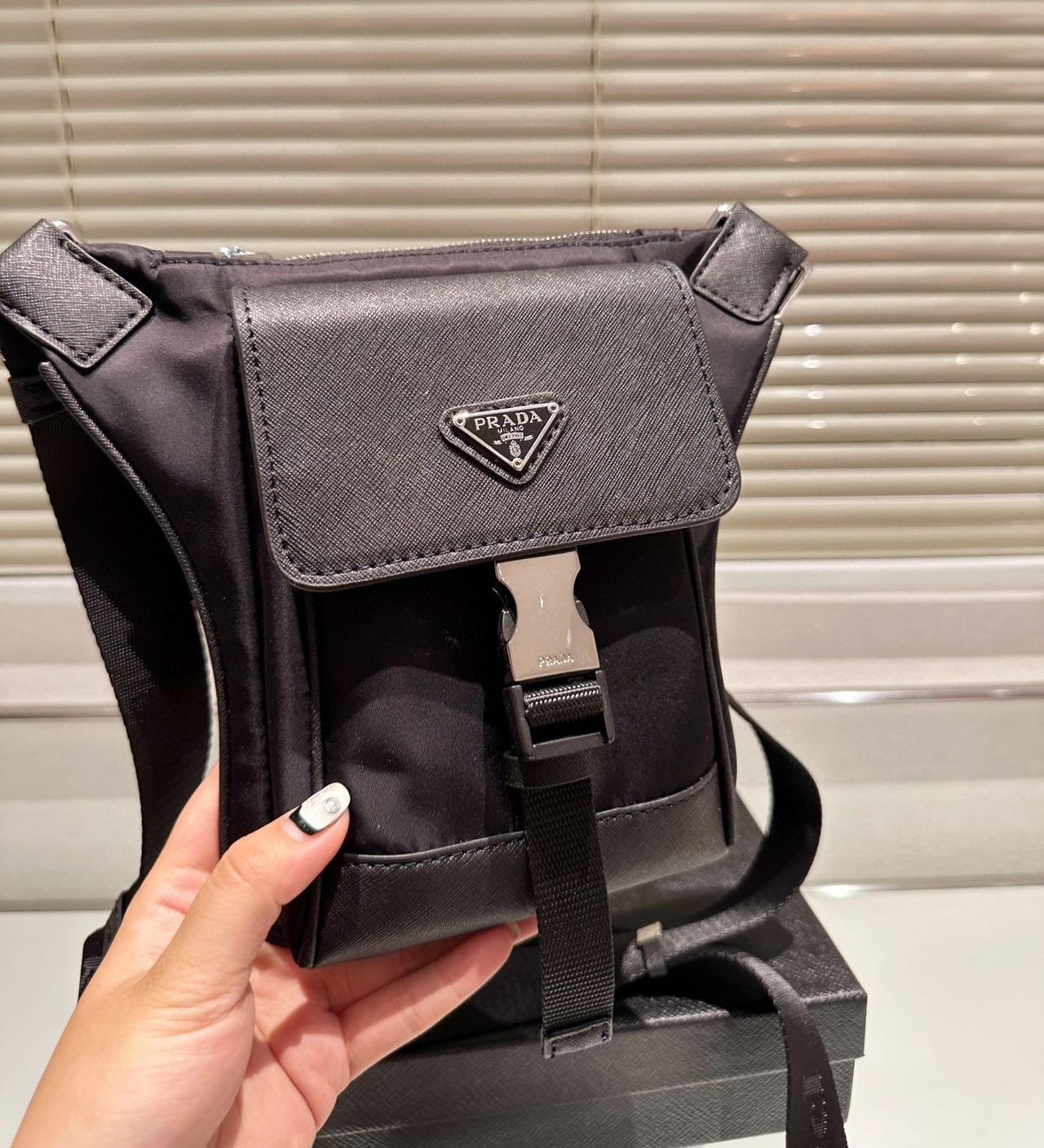 PRADA　Re-Nylon SAFFIANO ショルダー ボディバッグ
