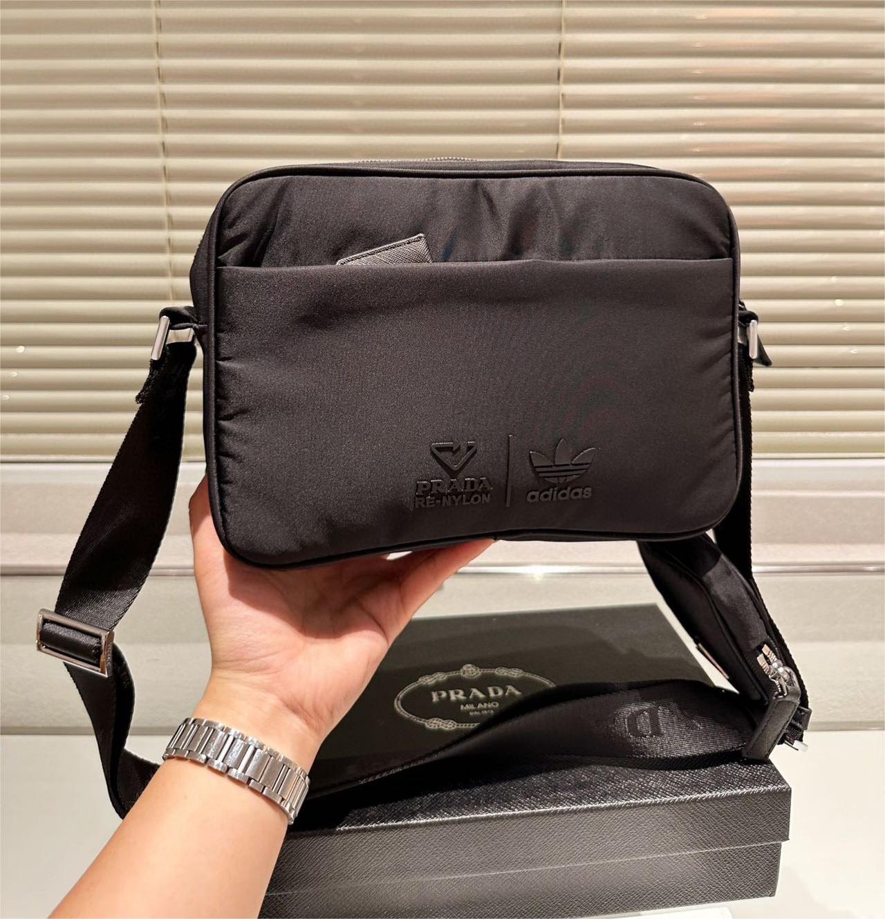 PRADA×Adidas ショルダーバッグ
