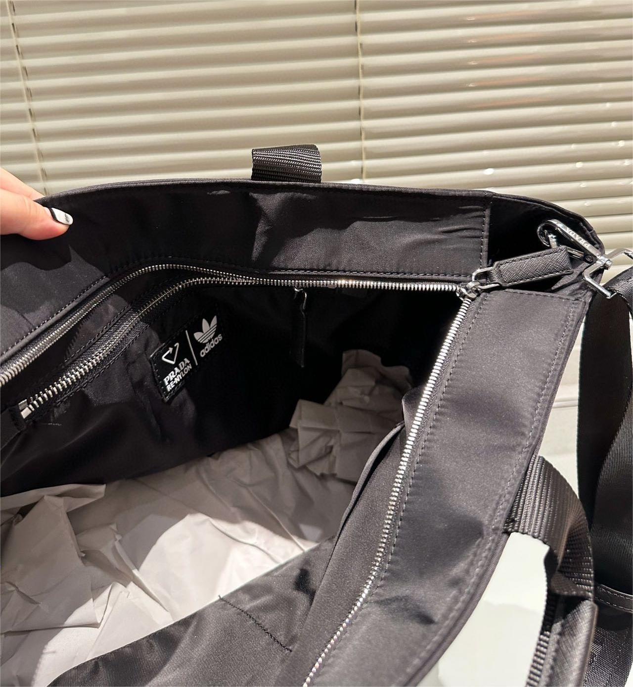 PRADA×Adidas  2wayトートバッグ