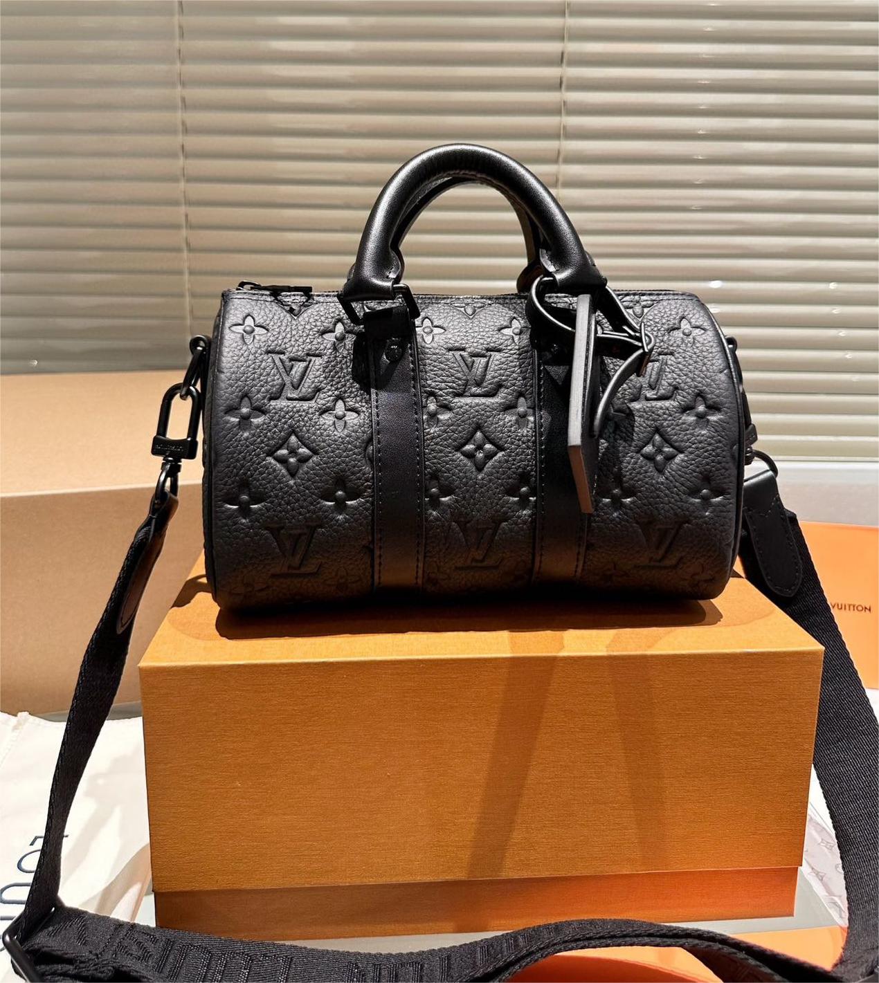 【LOUISVUITTON】キーポル・バンドリエール 25