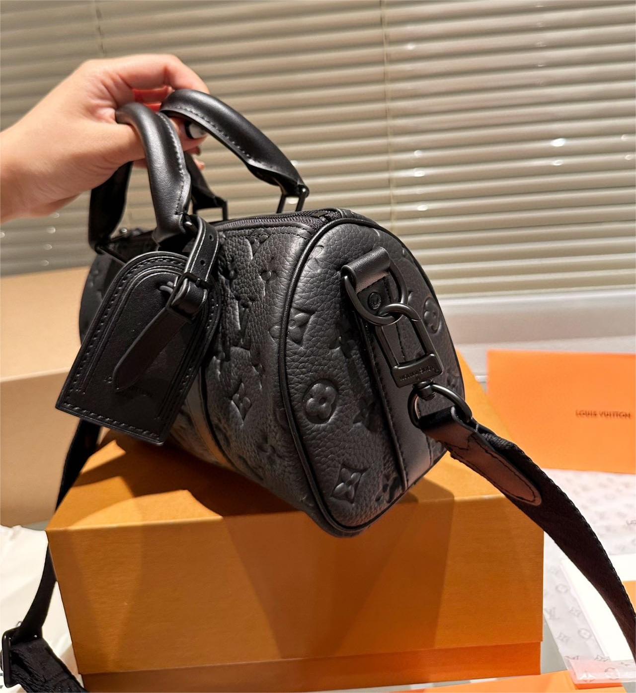 【LOUISVUITTON】キーポル・バンドリエール 25