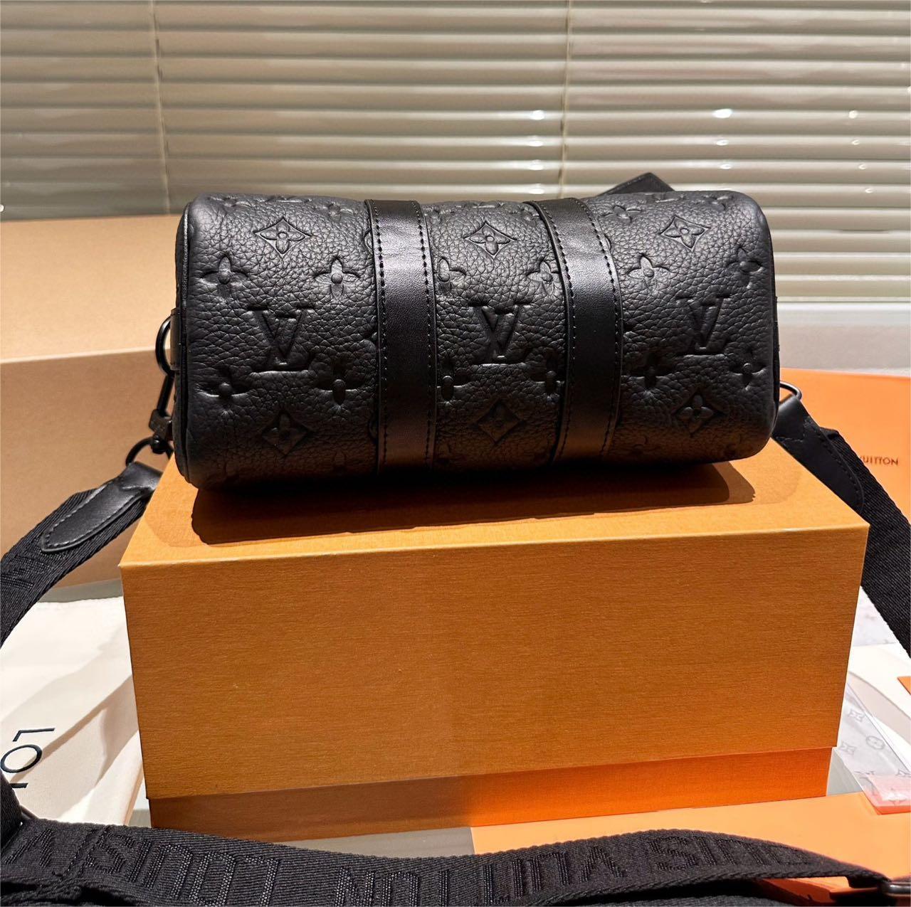 【LOUISVUITTON】キーポル・バンドリエール 25