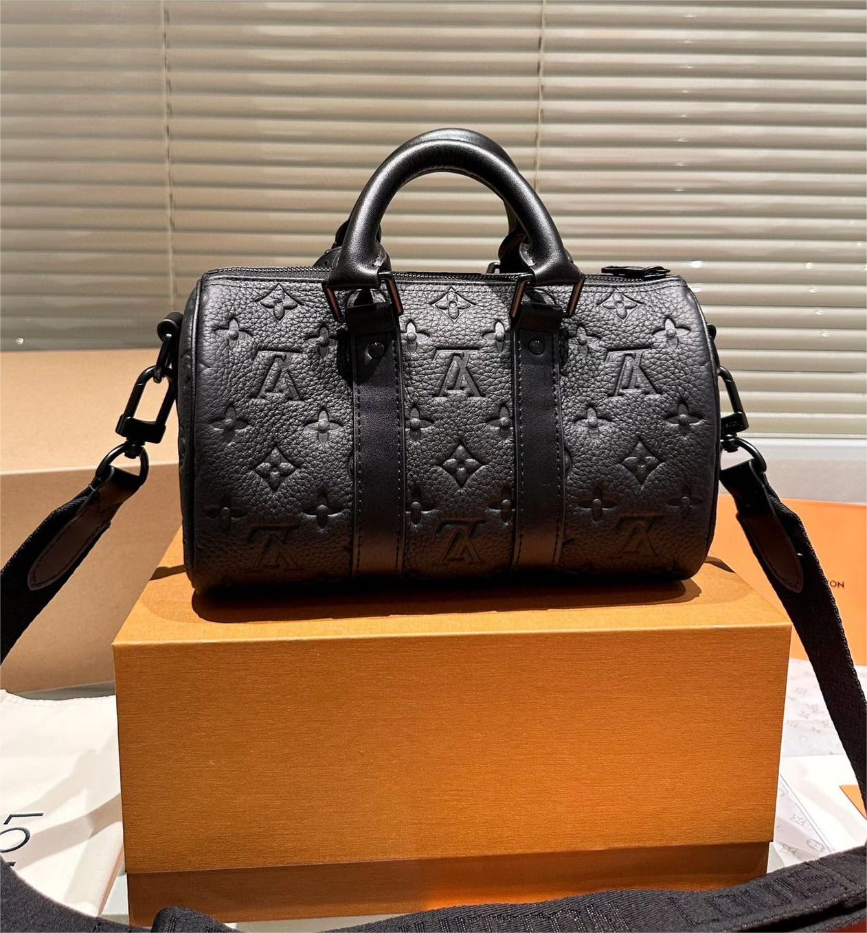 【LOUISVUITTON】キーポル・バンドリエール 25