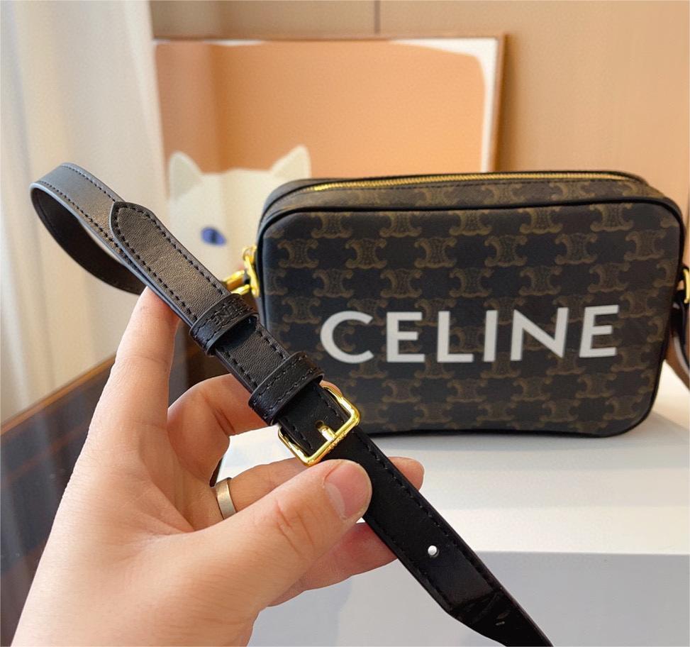 CELINE トリオンフ キャンバス メッセンジャーバッグ