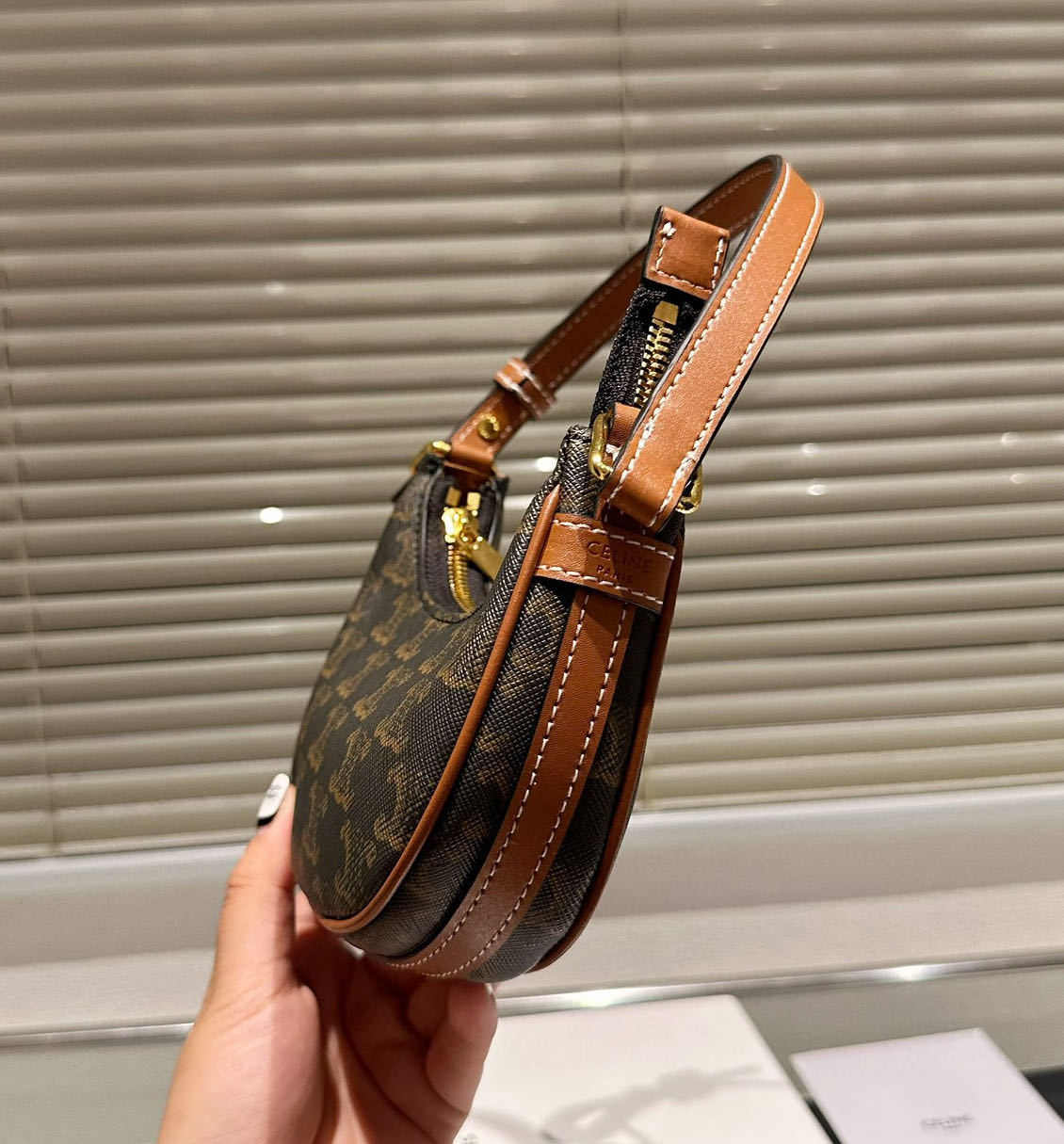CELINE☆ミニAVA♪トリオンフキャンバスショルダー
