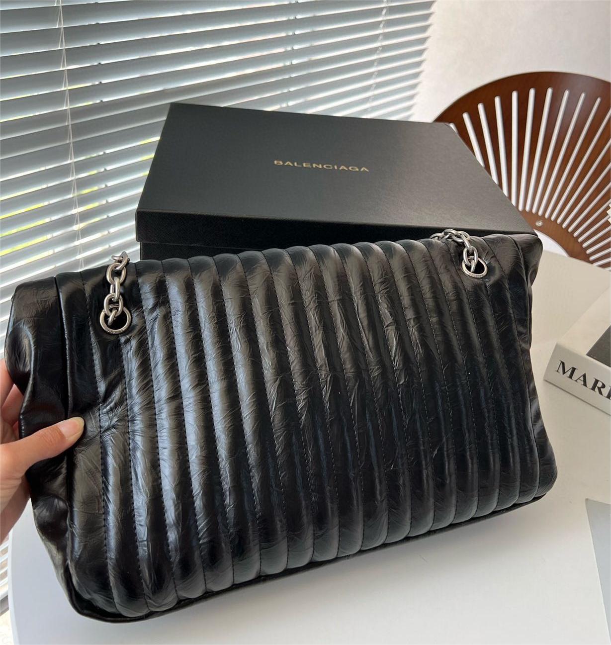 ★BALENCIAGA★チェーンショルダーバッグ