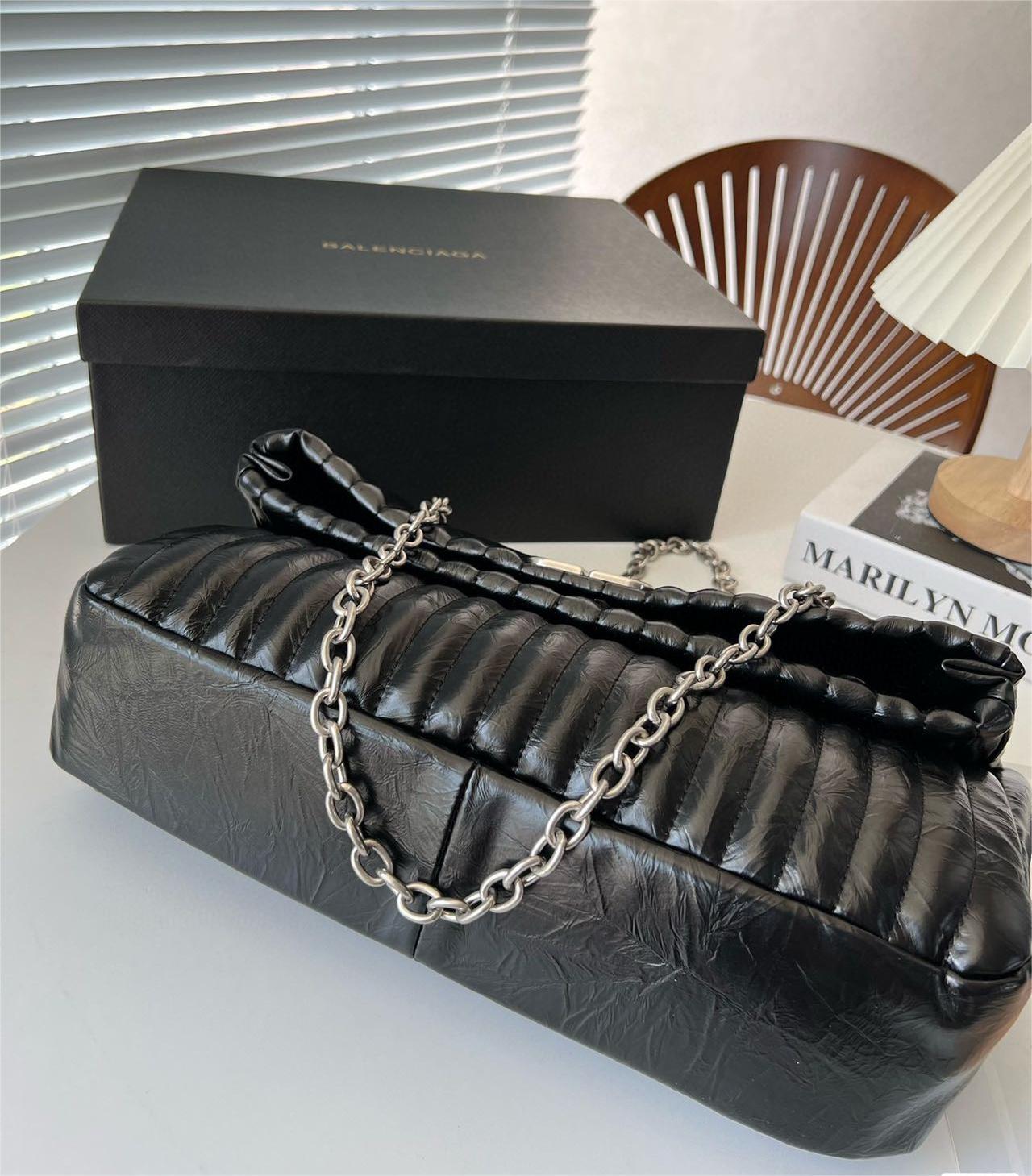 ★BALENCIAGA★チェーンショルダーバッグ