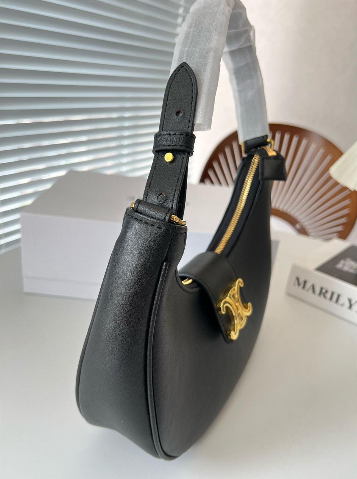 CELINE  ショルダーバッグ