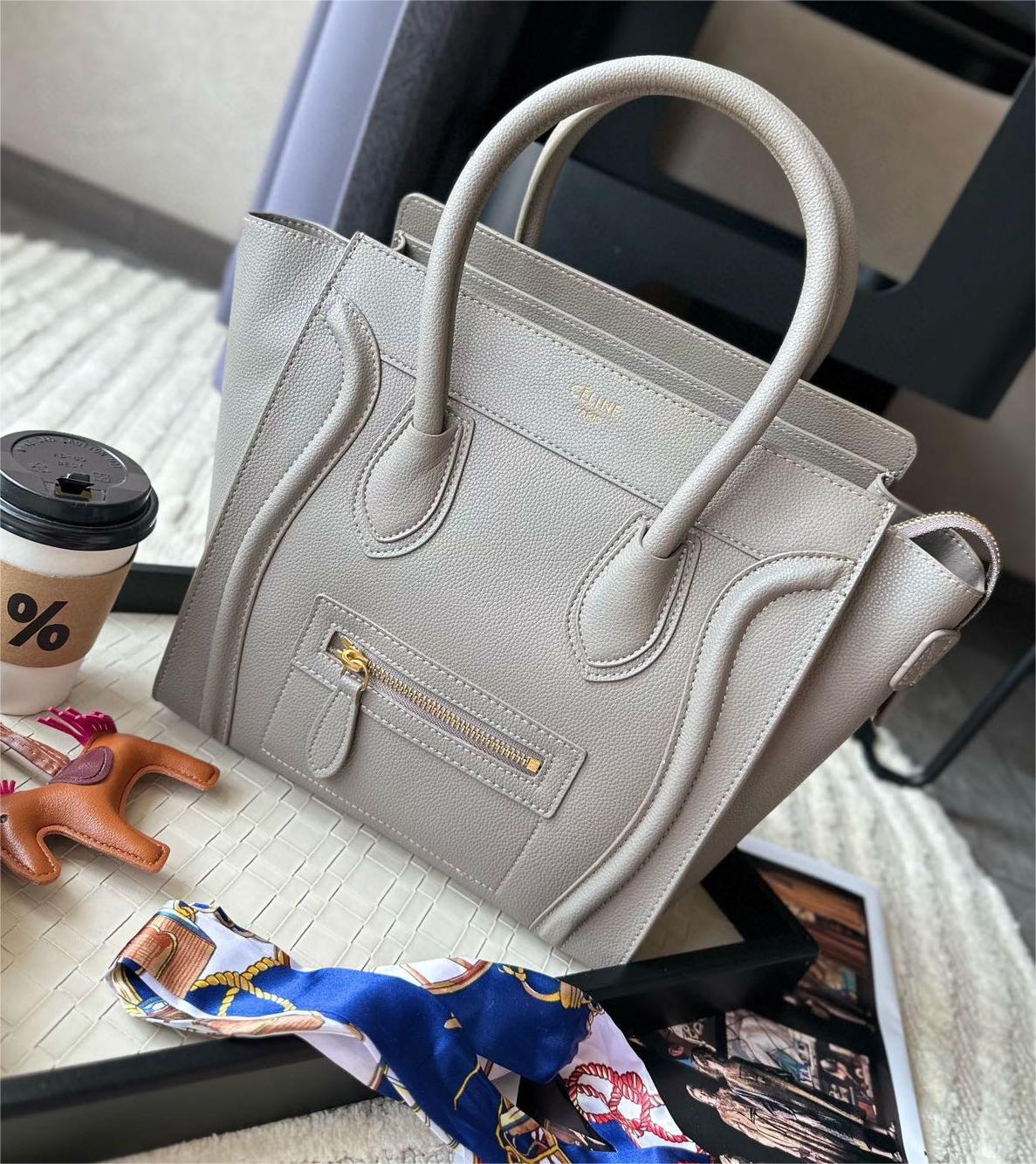 CELINE マイクロ ラゲージ スリ