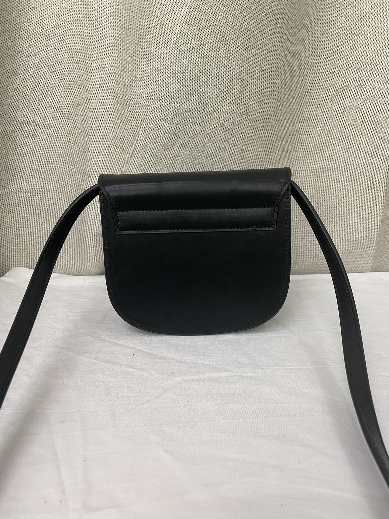 大人気サンローラン  ショルダーバッグ