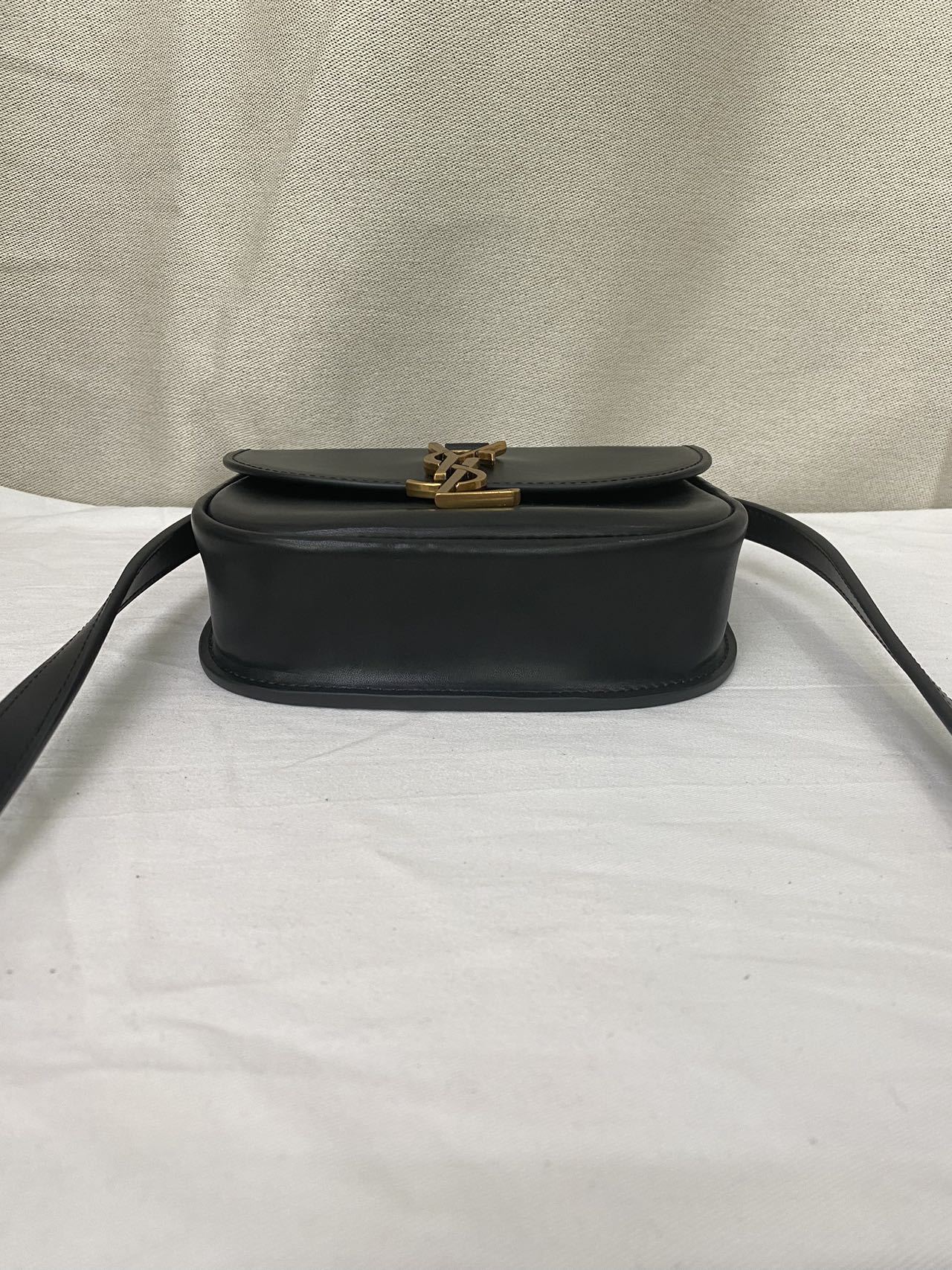 大人気サンローラン  ショルダーバッグ