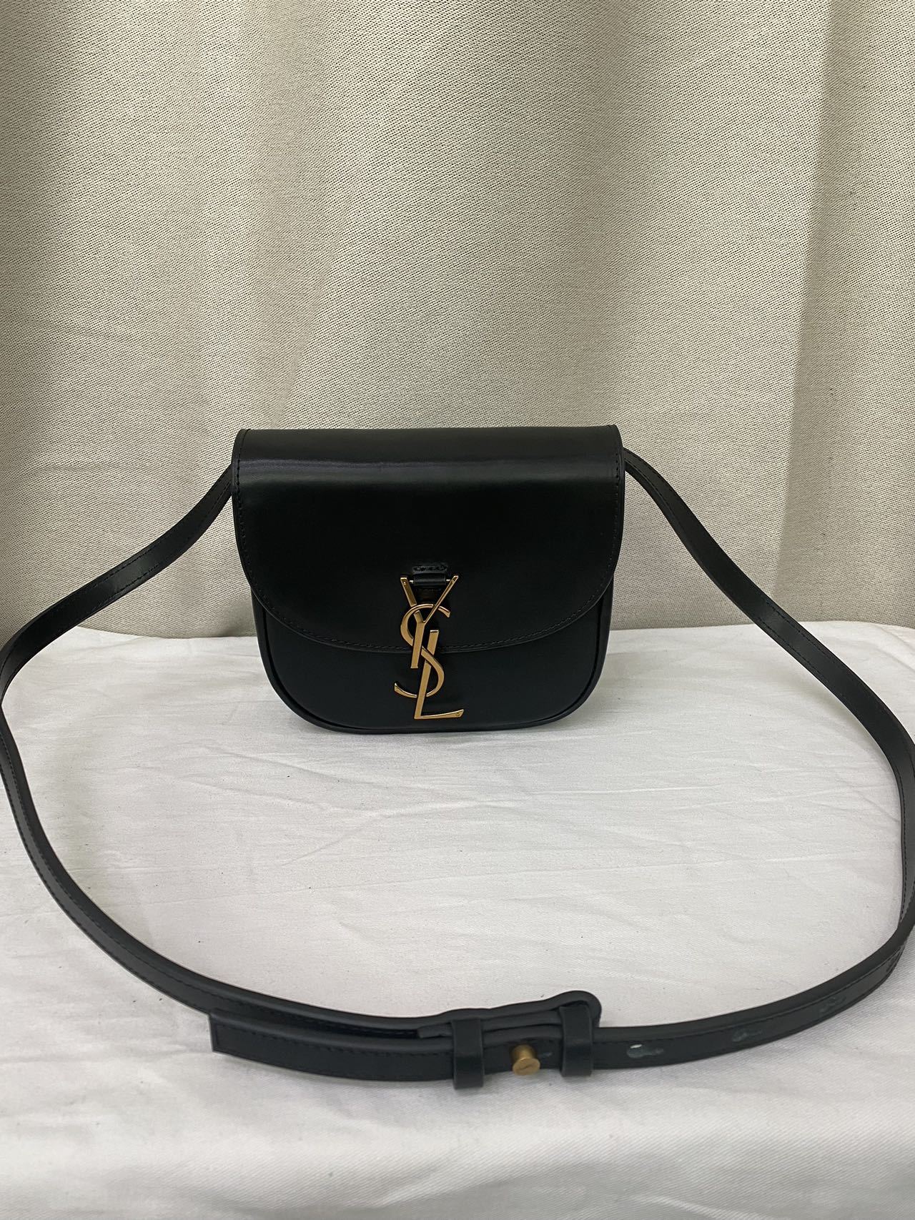 大人気サンローラン  ショルダーバッグ