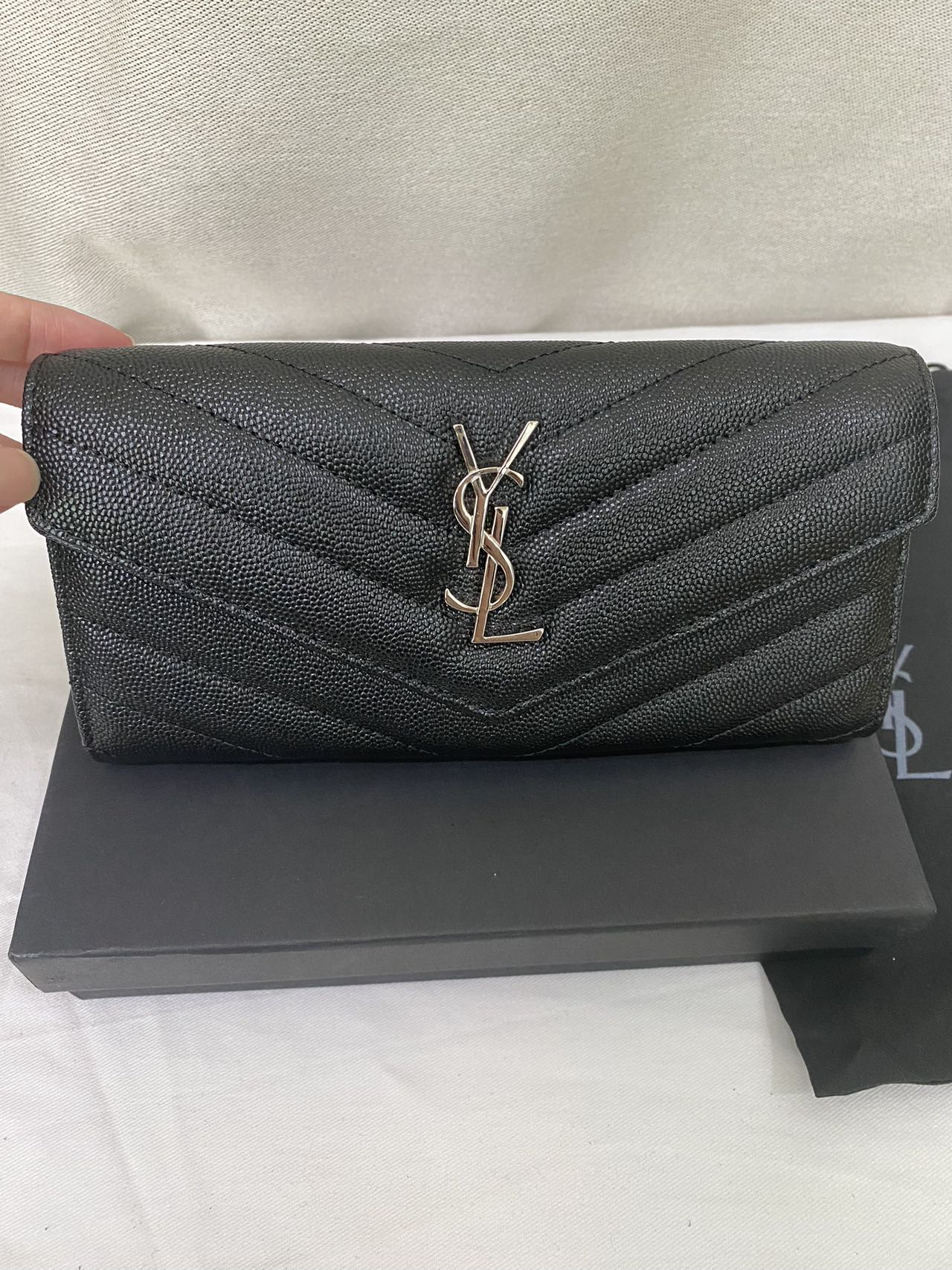 SAINT LAURENT キルティングレター長財布