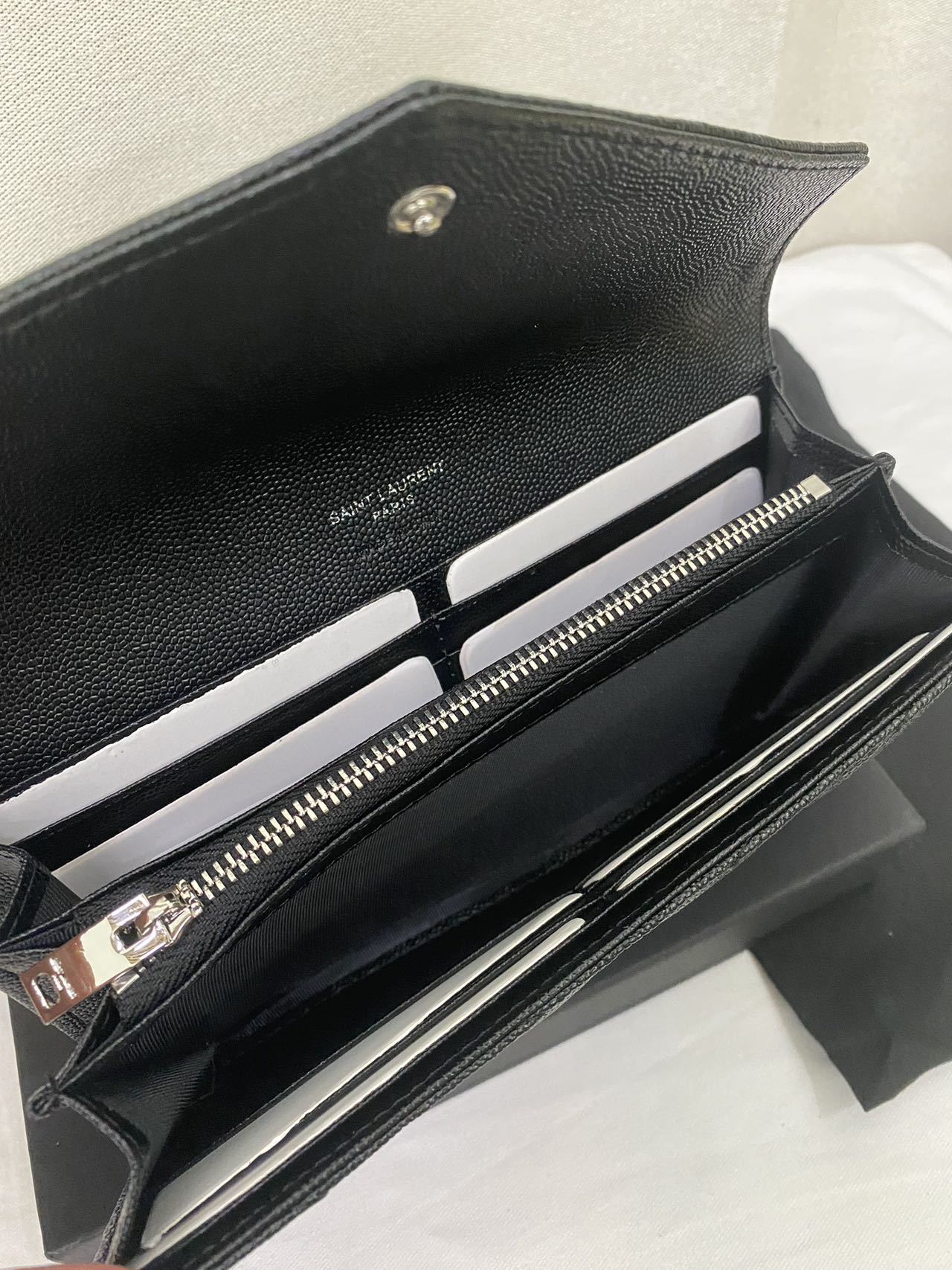 SAINT LAURENT キルティングレター長財布