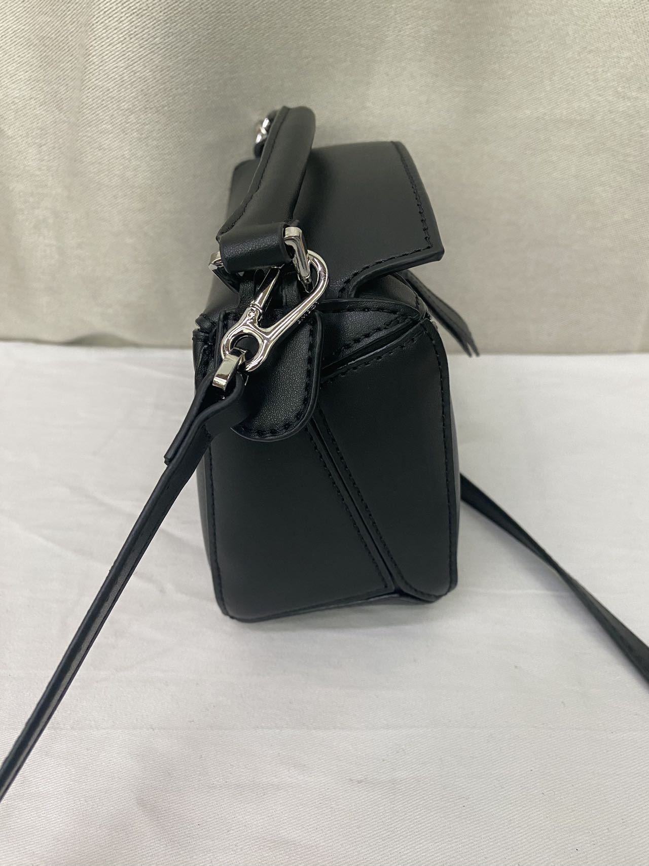 LOEWE パズルバッグ ミニ バッグ