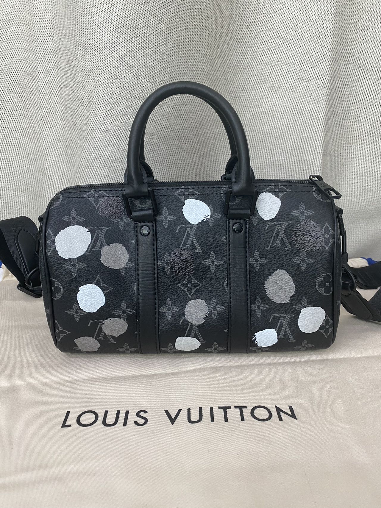 LOUIS VUITTON 草間彌生 YK キーポル・バンドリエール 25