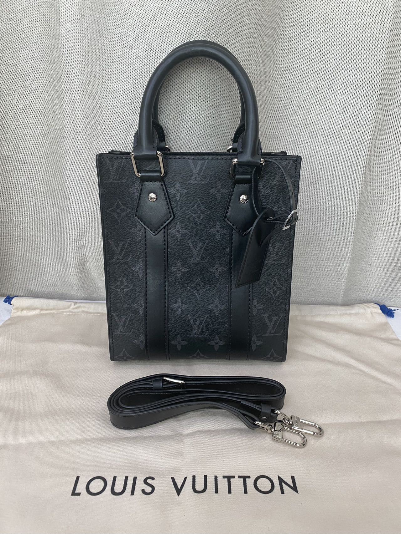 【LOUISVUITTON】サックプラ MINIユニセックスミニバッグ