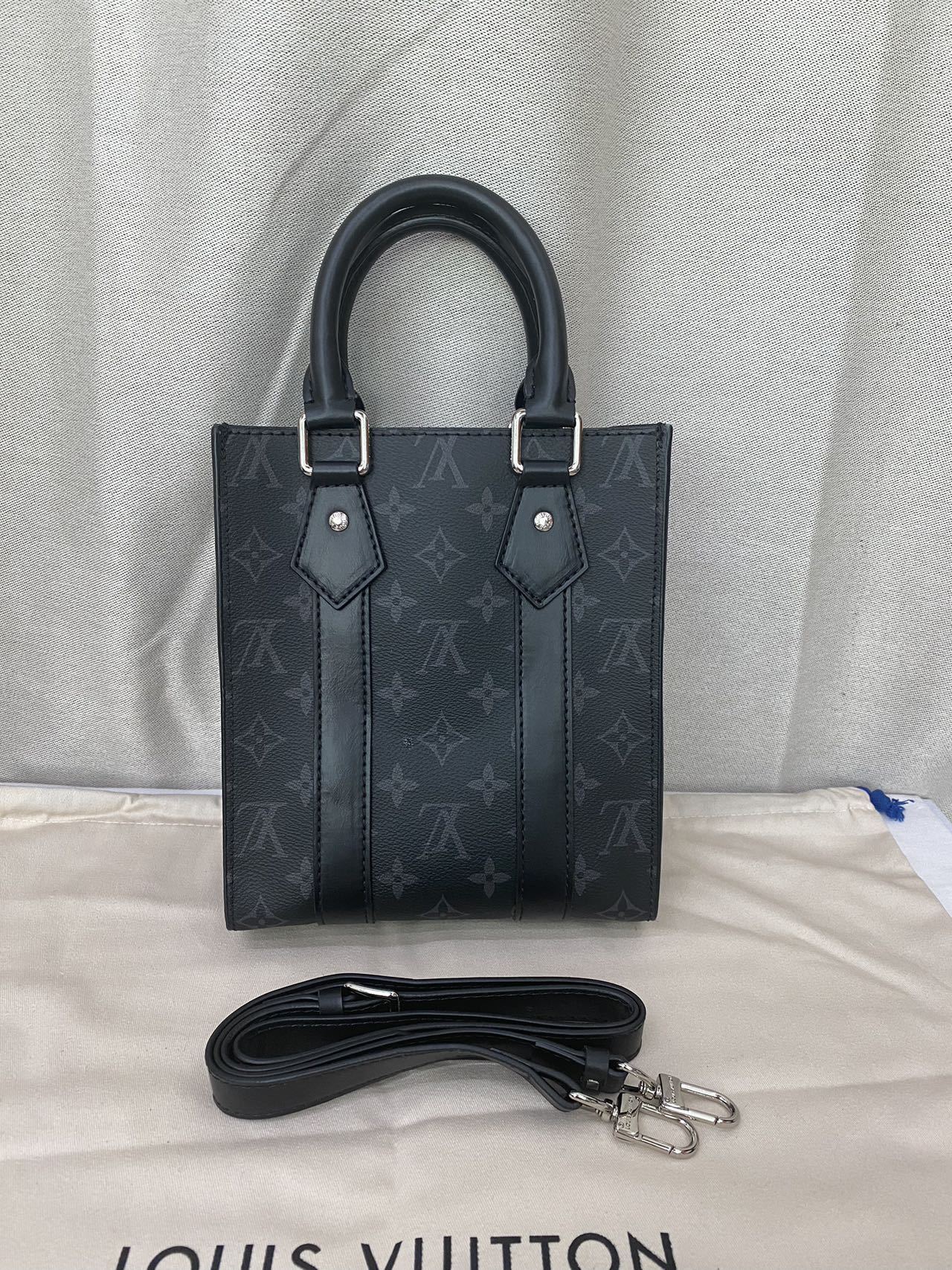 【LOUISVUITTON】サックプラ MINIユニセックスミニバッグ