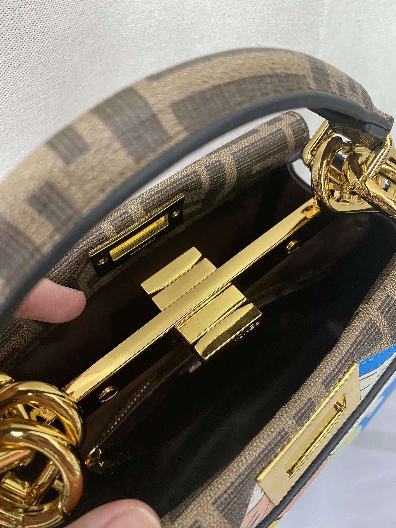 【FENDI★フェンディ】ショルダーバッグ