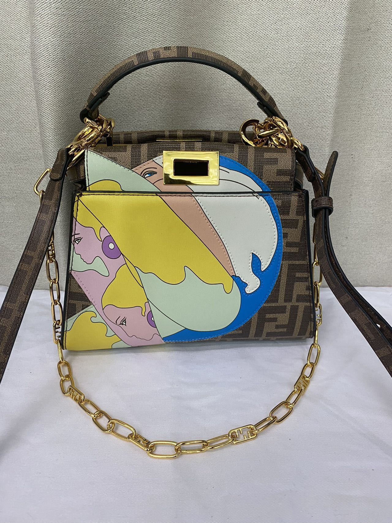 【FENDI★フェンディ】ショルダーバッグ