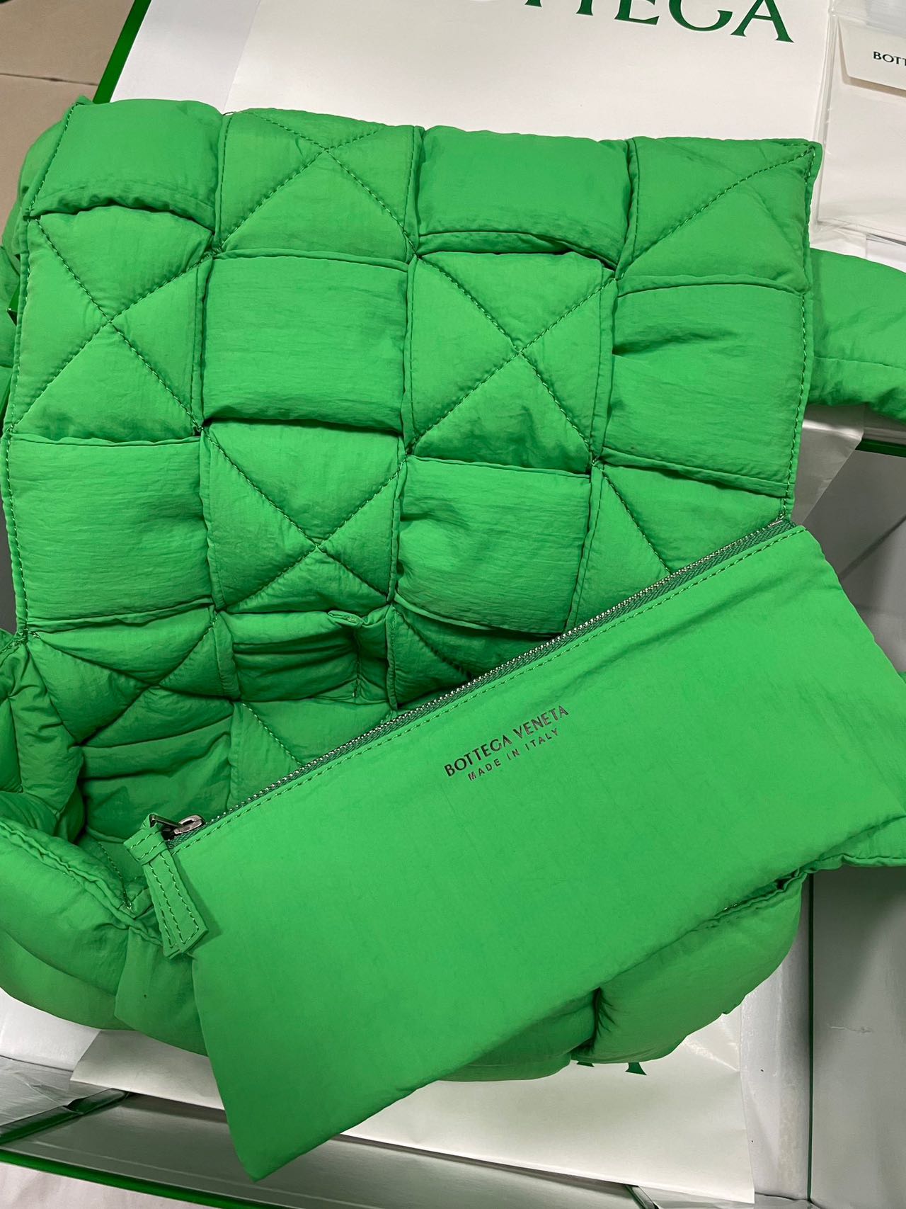 ★BOTTEGA VENETA★CASSET パデッド テック カセット