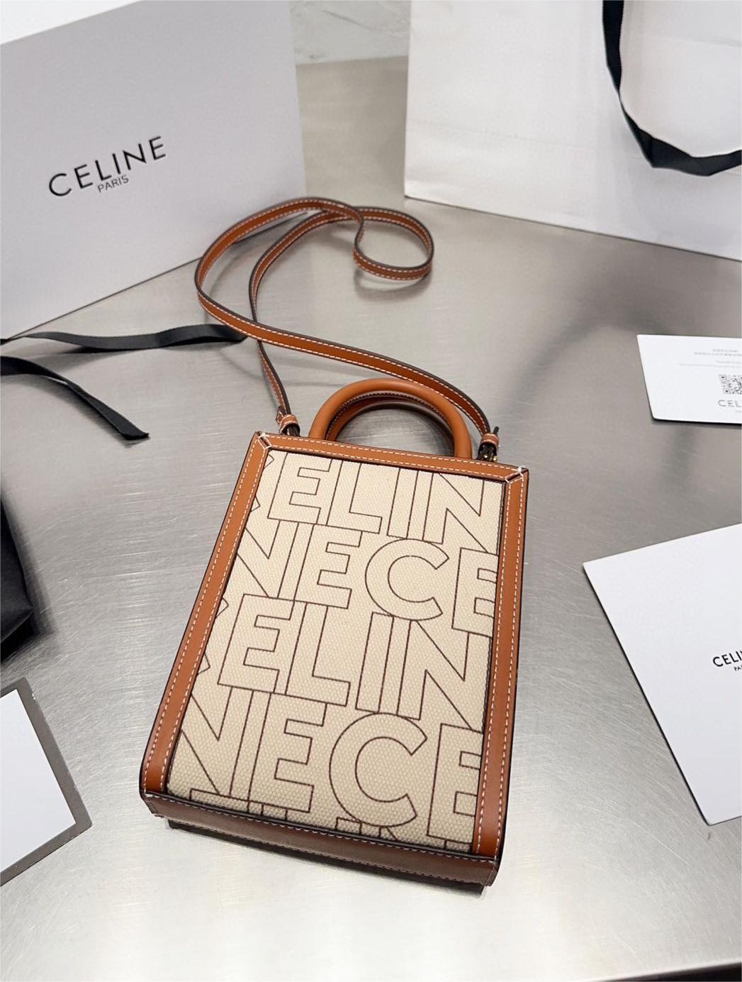☆【CELINE】☆MINI VERTICAL CABAS トートバッグ☆