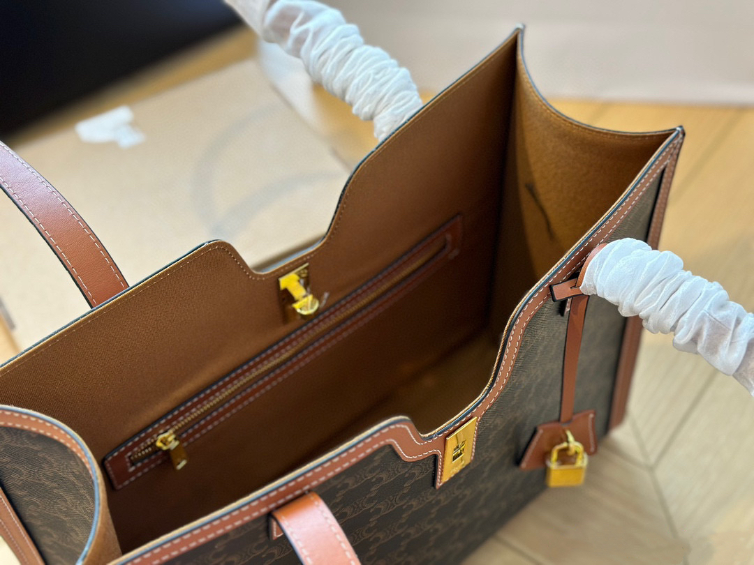 CELINE セリーヌ　トートバッグ